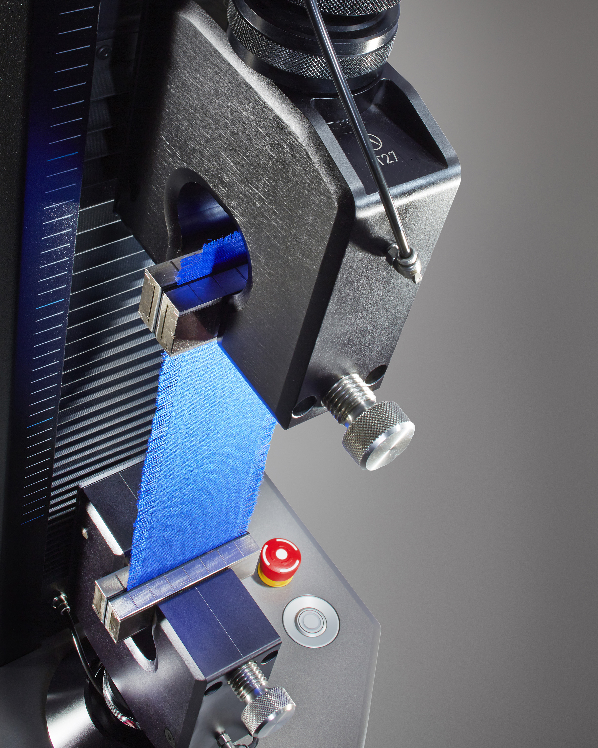 Titan tensile strength tester of textiles
